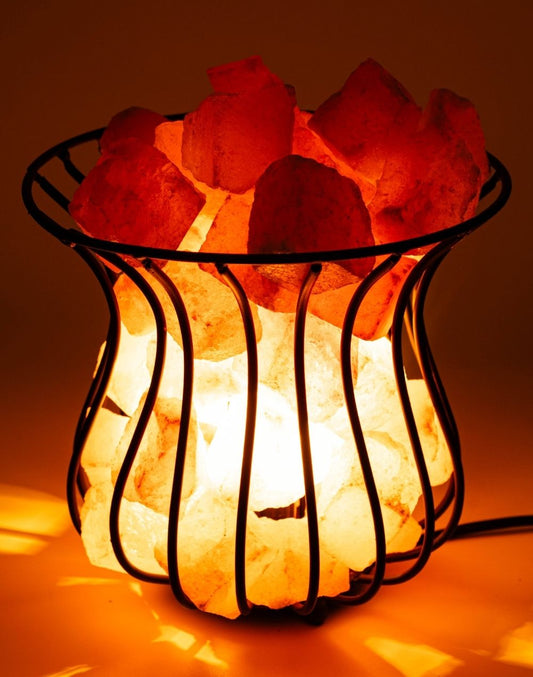 Pot Style Iron Basket with Salt Chunks Lamp